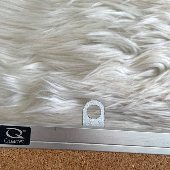 Small wall hanging bulletin board - Picture 3 of 16